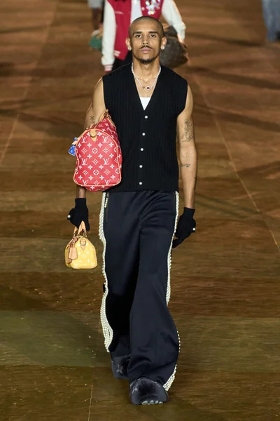 Look 65